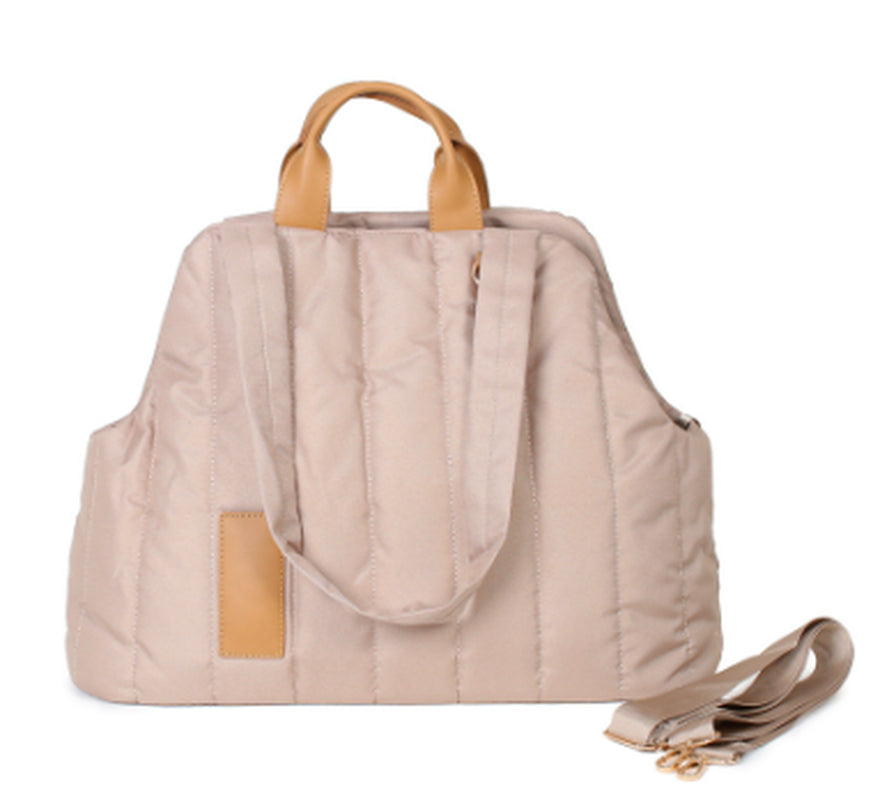 Lightweight Waterproof Pet Carrier Handbag for Dogs and Cats - Elegant and Functional Travel Accessory