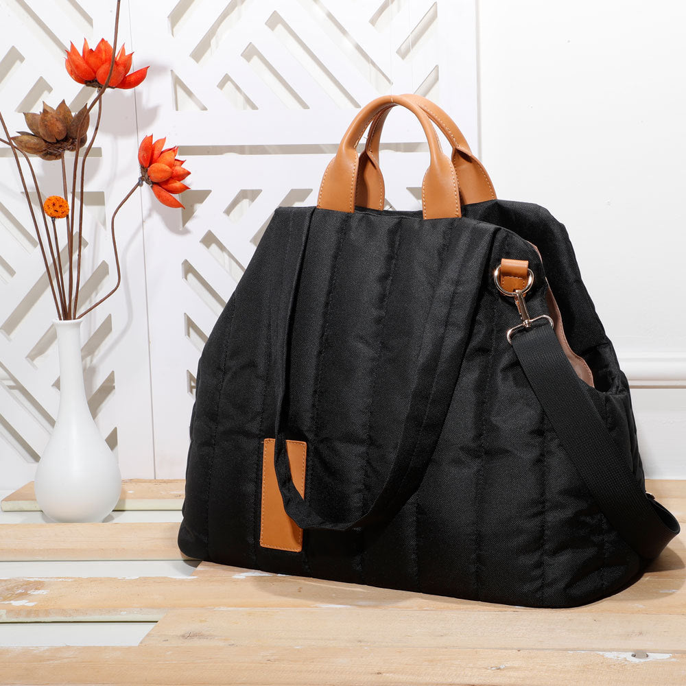 Lightweight Waterproof Pet Carrier Handbag for Dogs and Cats - Elegant and Functional Travel Accessory