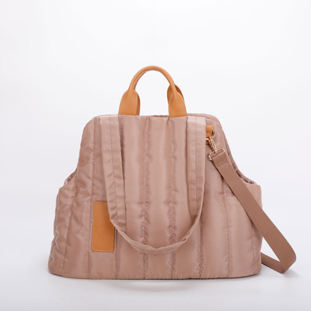 Lightweight Waterproof Pet Carrier Handbag for Dogs and Cats - Elegant and Functional Travel Accessory